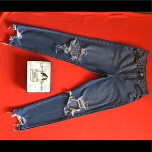 American Eagle Distressed Jeans 2R